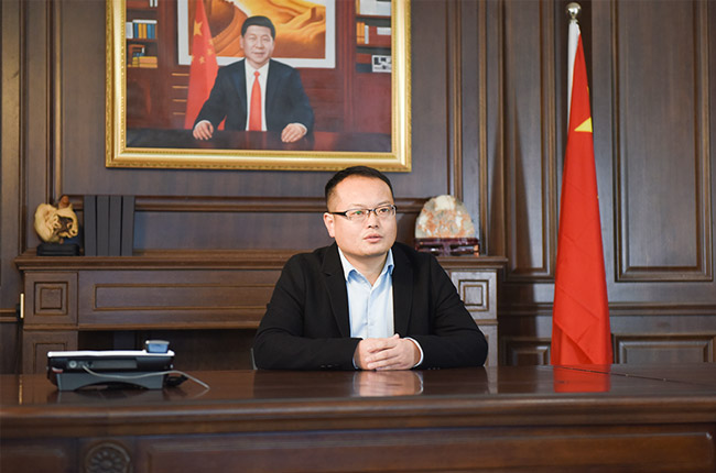 河南中譽鼎力智能裝備有限公司總經理楊乾做2021年工作總結、2022年發展規劃 河南中譽鼎力智能裝備有限公司總經理楊乾做2021年工作總結、2022年發展規劃