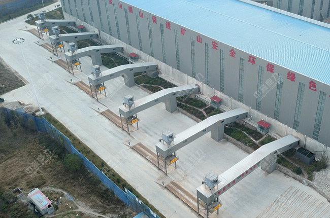 料倉自動(dòng)放料系統(tǒng) 料倉自動(dòng)放料系統(tǒng)