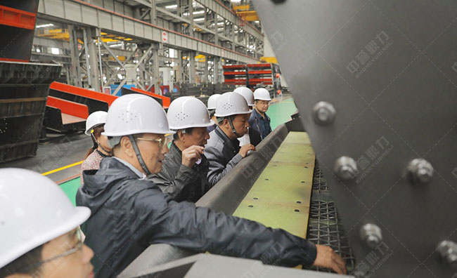 天瑞集團導一行蒞臨中譽鼎力參觀考察