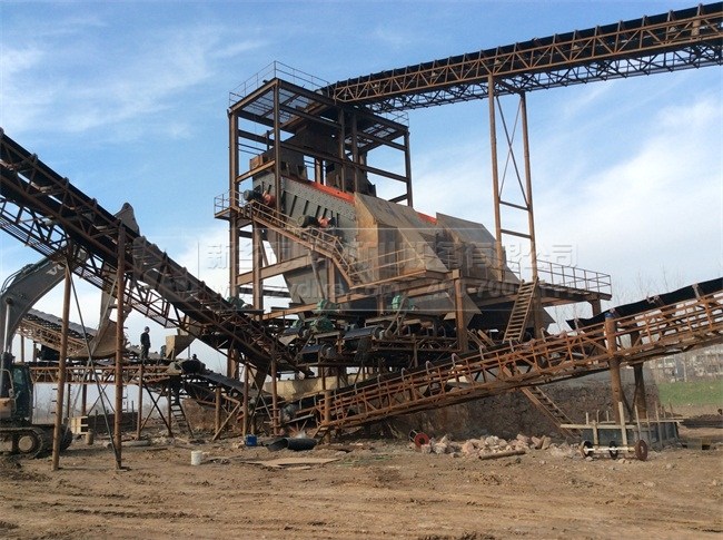 安徽池州青陽縣鼎力為其承建環保的砂石生產線現場