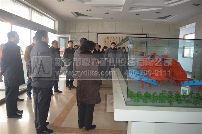 人大常委蒞臨新鄉(xiāng)鼎力