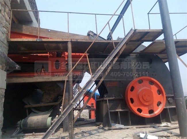 錘式破碎機(jī)生產(chǎn)現(xiàn)場