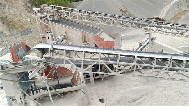 混凝土攪拌站生產現場