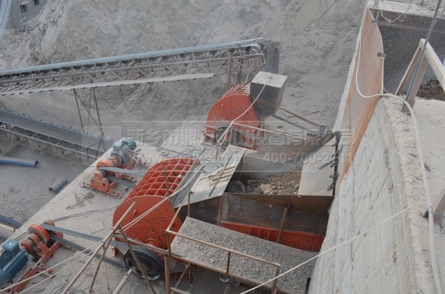 振動(dòng)給料機(jī)