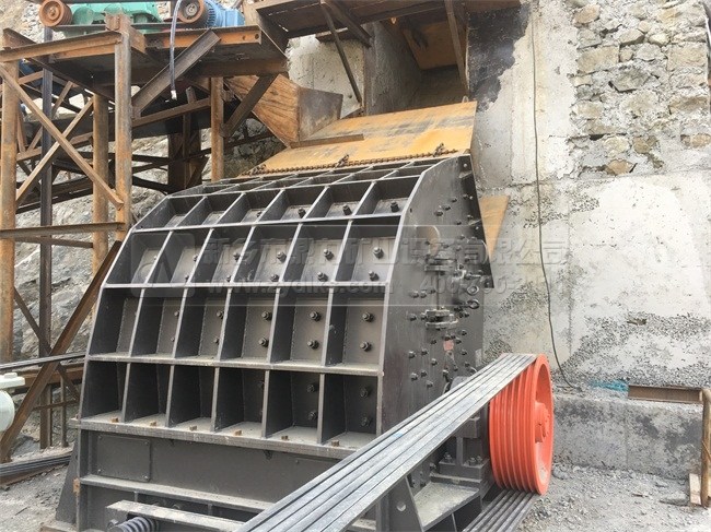 小型礦石破碎機設備價格