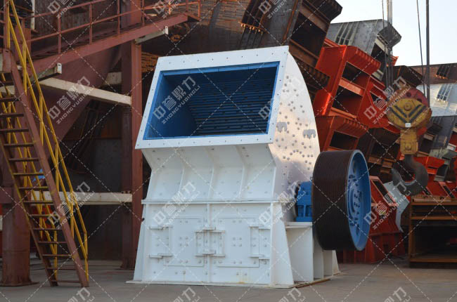 大型單段錘式破碎機