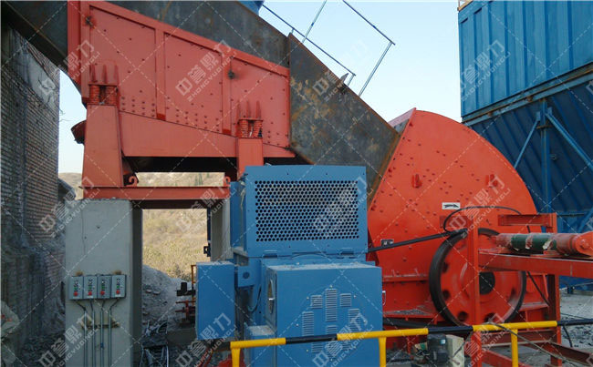 安裝在現場的振動給料機