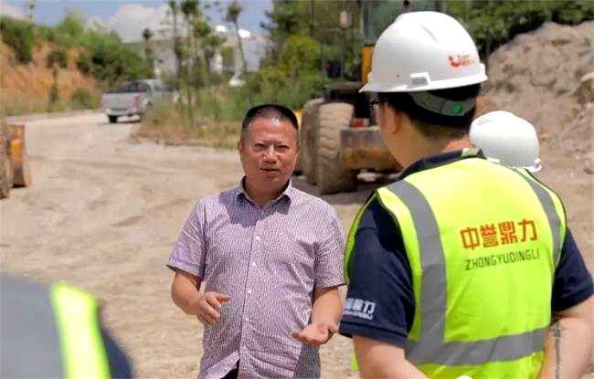 與陳總溝通生產線情況