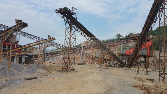 時(shí)產(chǎn)100噸左右的砂石生產(chǎn)線