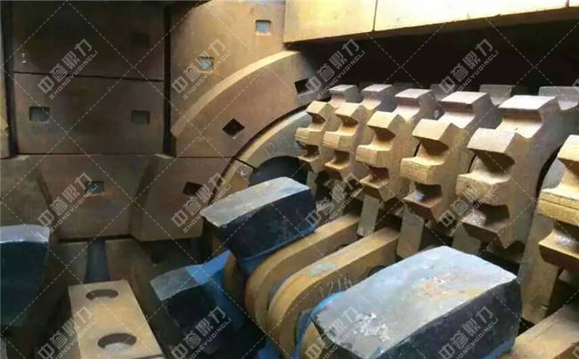 打砂機內(nèi)部結(jié)構