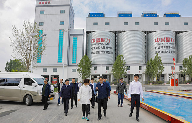 河南省發改委導蒞臨中譽鼎力調研砂石行業發展情況