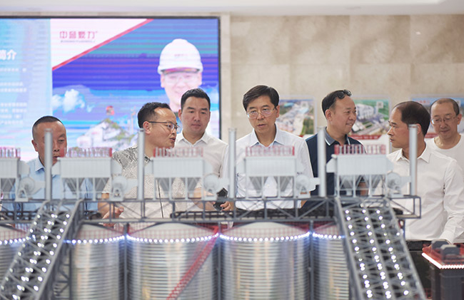 中譽(yù)鼎力五位一體循環(huán)建材產(chǎn)業(yè)園沙盤